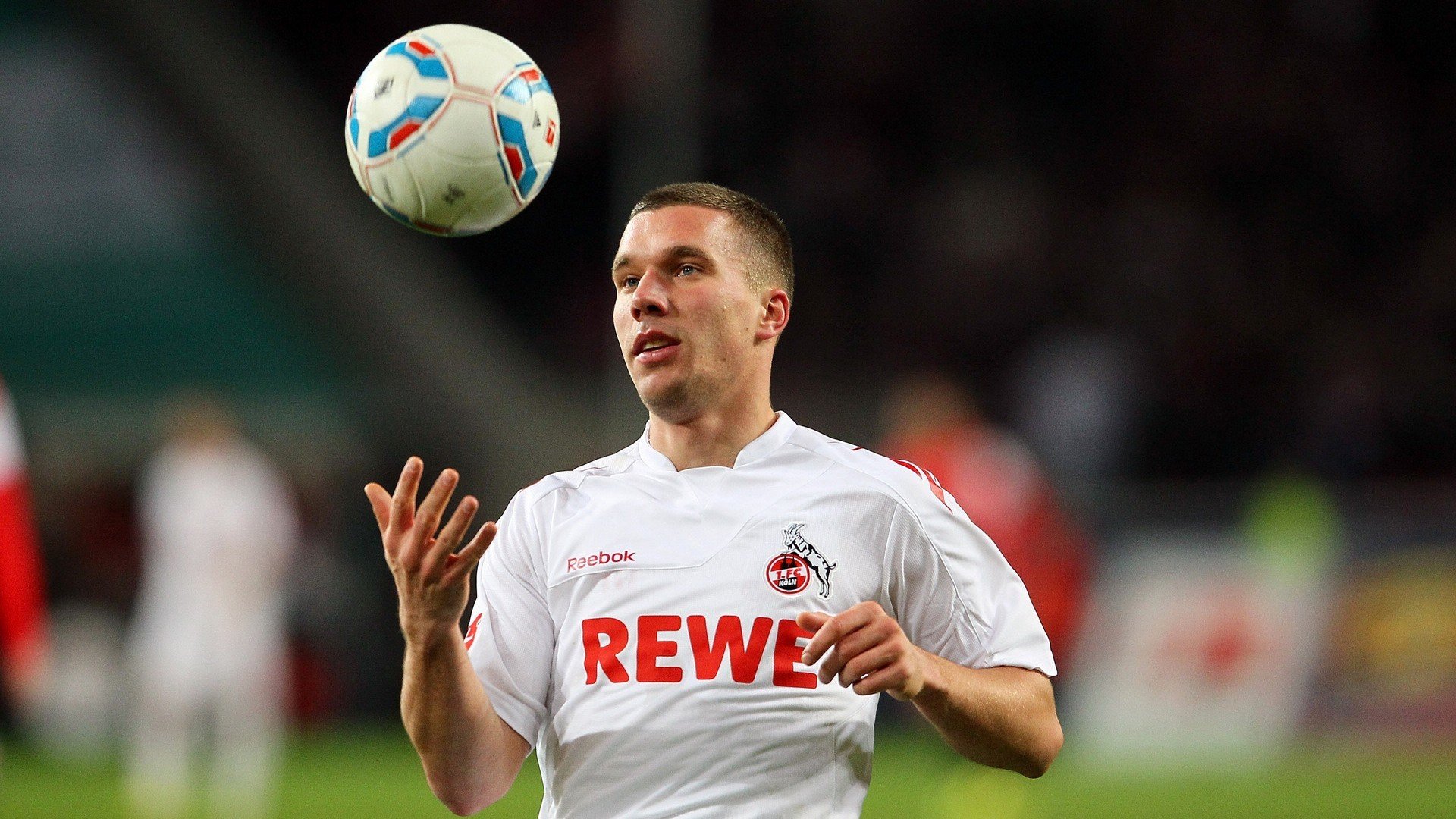 萨拉赫的沉默与马里足球的觉醒，当关键先生成为一面镜子